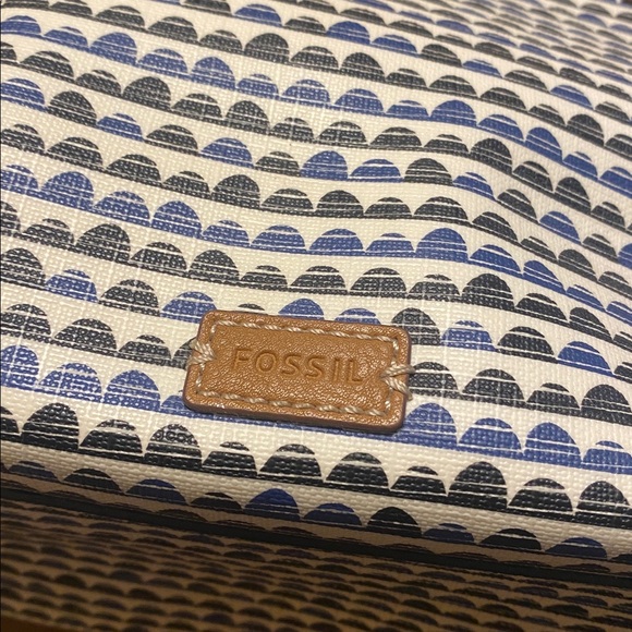 Fossil Emma Tote Bag - Picture 3 of 8